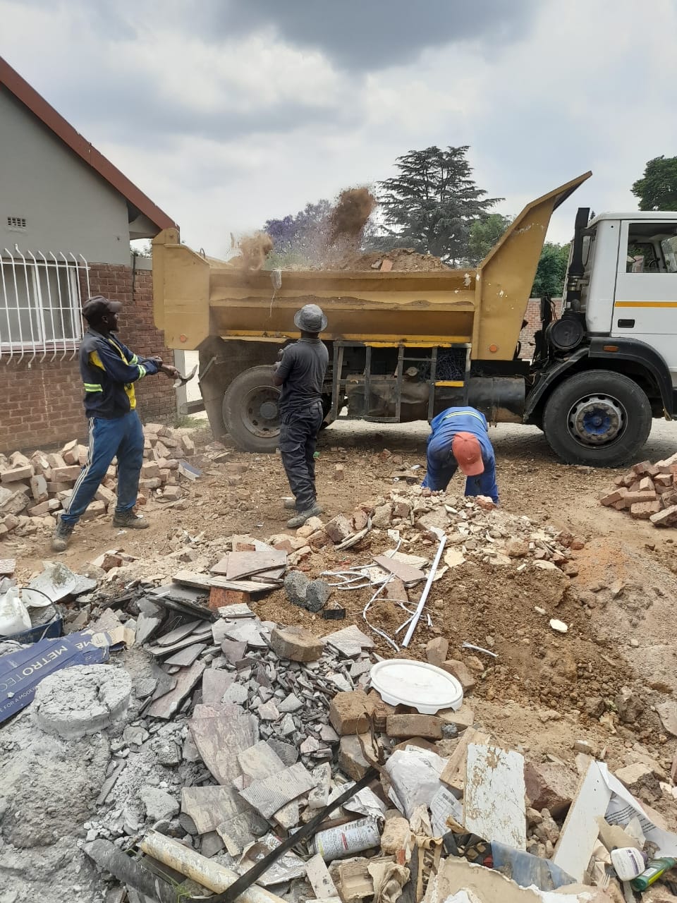 Rubble Removal Centurion Tel 27 60 086 8590 Rubble Removal Centurion Tel 27 60 086 8590